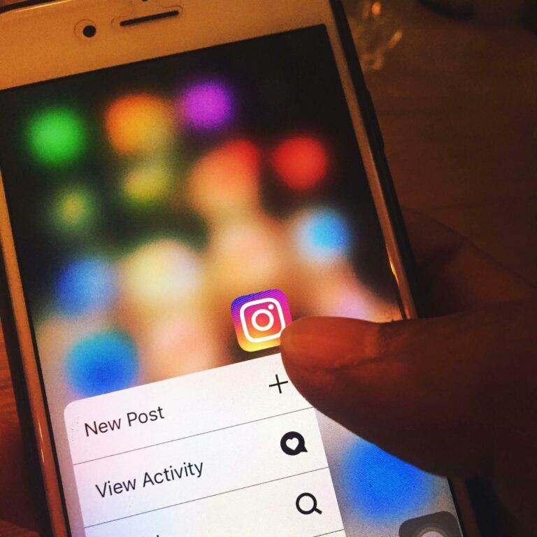Publication d'un nouveau post Instagram sur smartphone